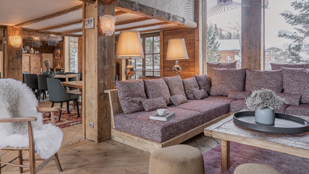 Luxury-Ski-Chalet-Val d'Isere-LeMarie-OSC-Living.jpg
