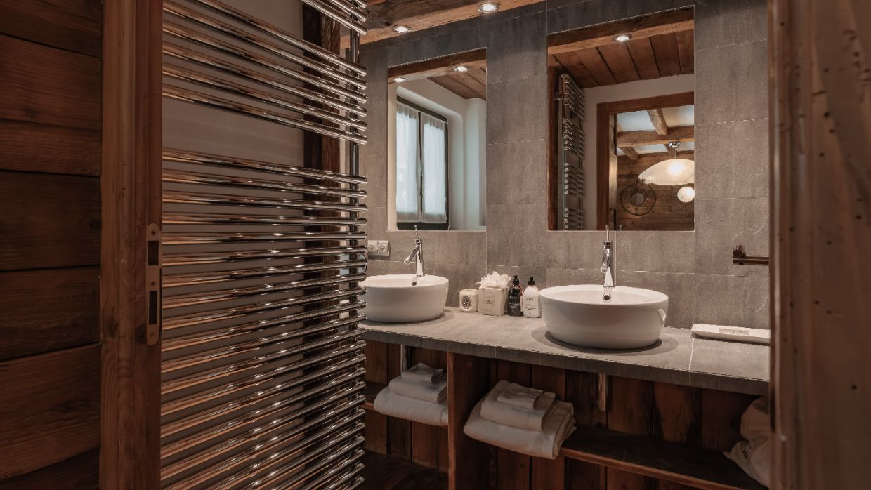 Luxury-Ski-Chalet-Val'dIsere-LeMathilda-OSC- Bathroom (2).jpg