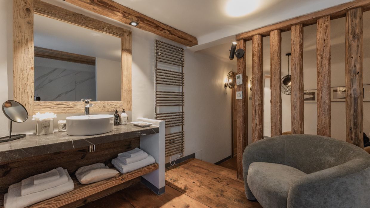 Luxury-Ski-Chalet-Val'dIsere-LeMathilda-OSC- Bathroom (3).jpg