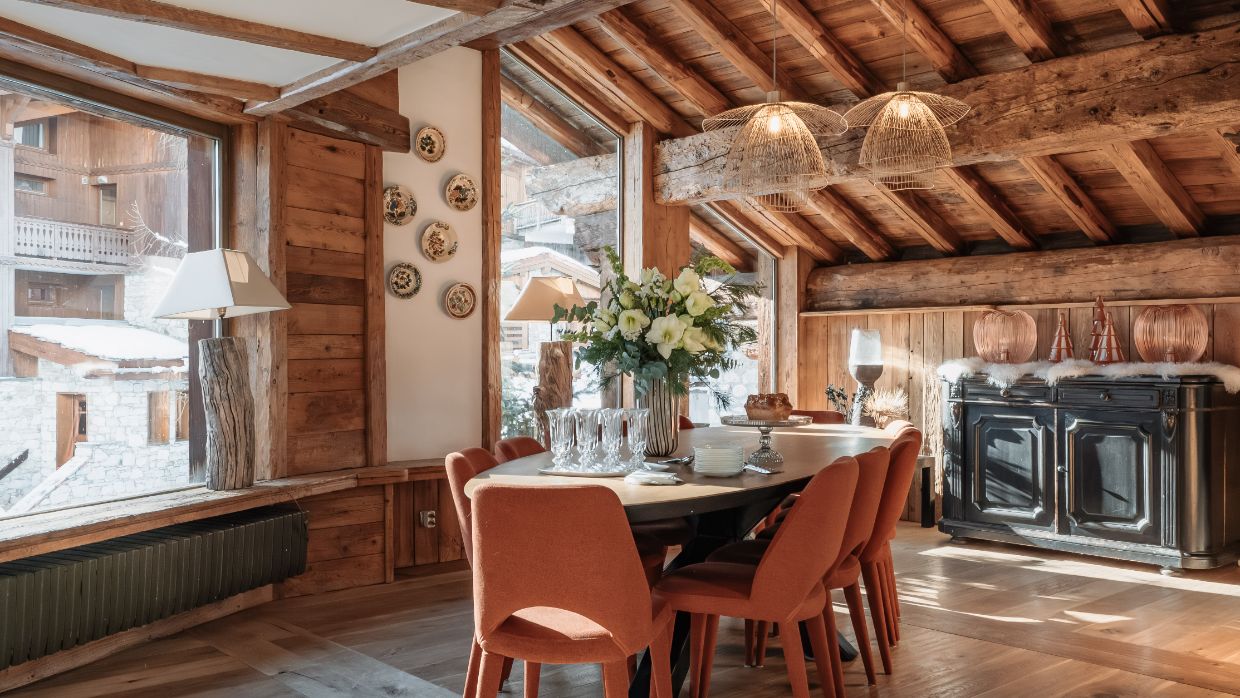 Luxury-Ski-Chalet-Val'dIsere-LeMathilda-OSC- Dining.jpg