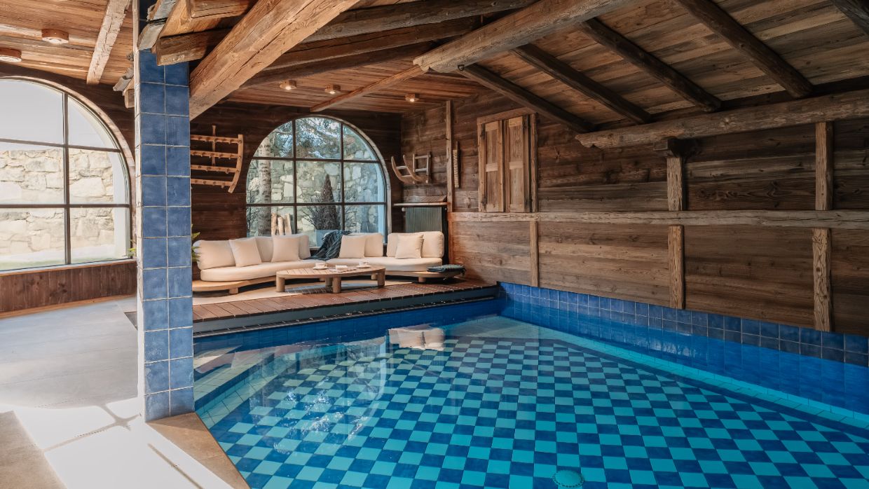 Luxury-Ski-Chalet-Val'dIsere-LeMathilda-OSC- Pool.jpg
