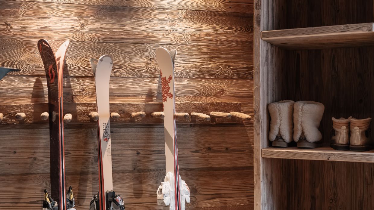 Luxury-Ski-Chalet-Val'dIsere-LeMathilda-OSC- Ski.jpg