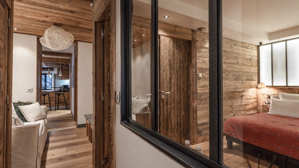 Luxury-Ski-Chalet-Val'dIsere-Le-Penthouse-Savoie-OSC-Hall (2).jpg
