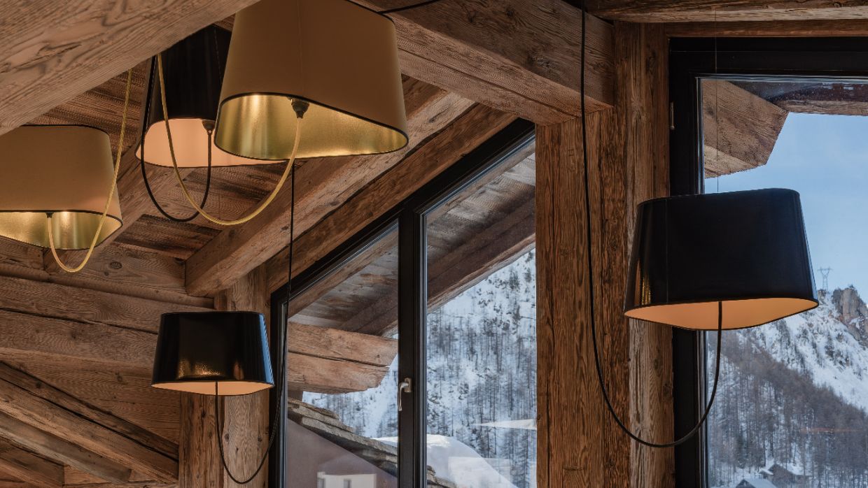 Luxury-Ski-Chalet-Val'dIsere-Le-Penthouse-Savoie-OSC-Lights.jpg