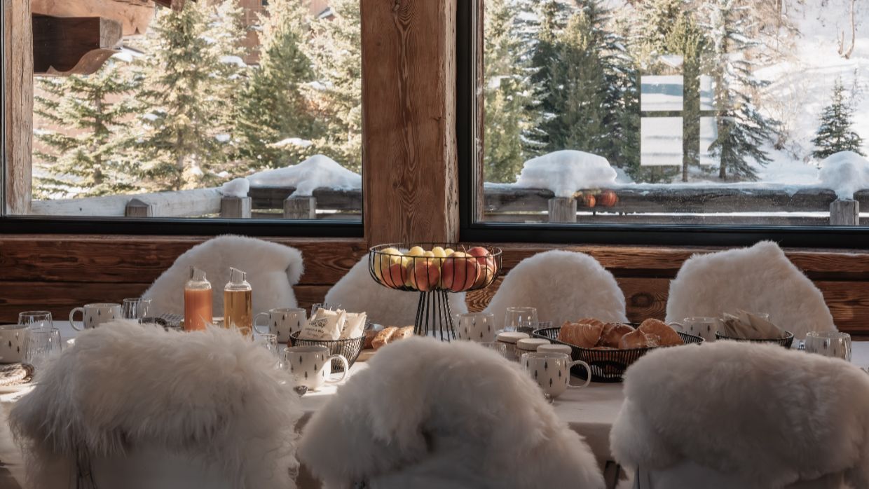 Luxury-Ski-Chalet-Val'dIsere-Le Papillion-OSC Dining (2).jpg