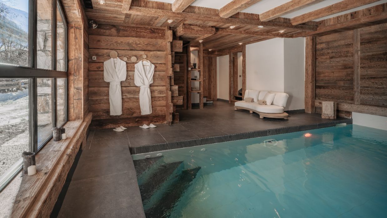 Luxury-Ski-Chalet-Val'dIsere-Le Papillion-OSC -Pool (2).jpg