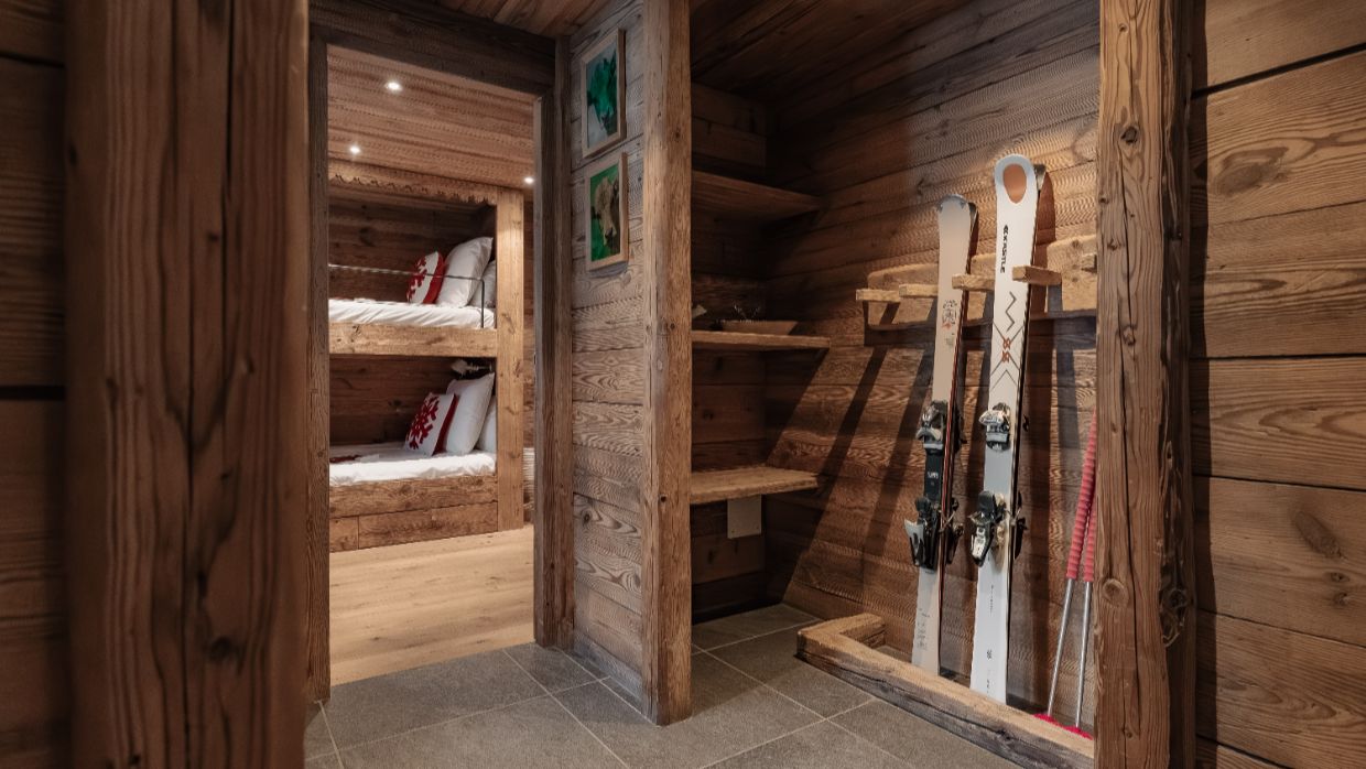 Luxury-Ski-Chalet-Val'dIsere-Le Papillion-OSC -Ski.jpg
