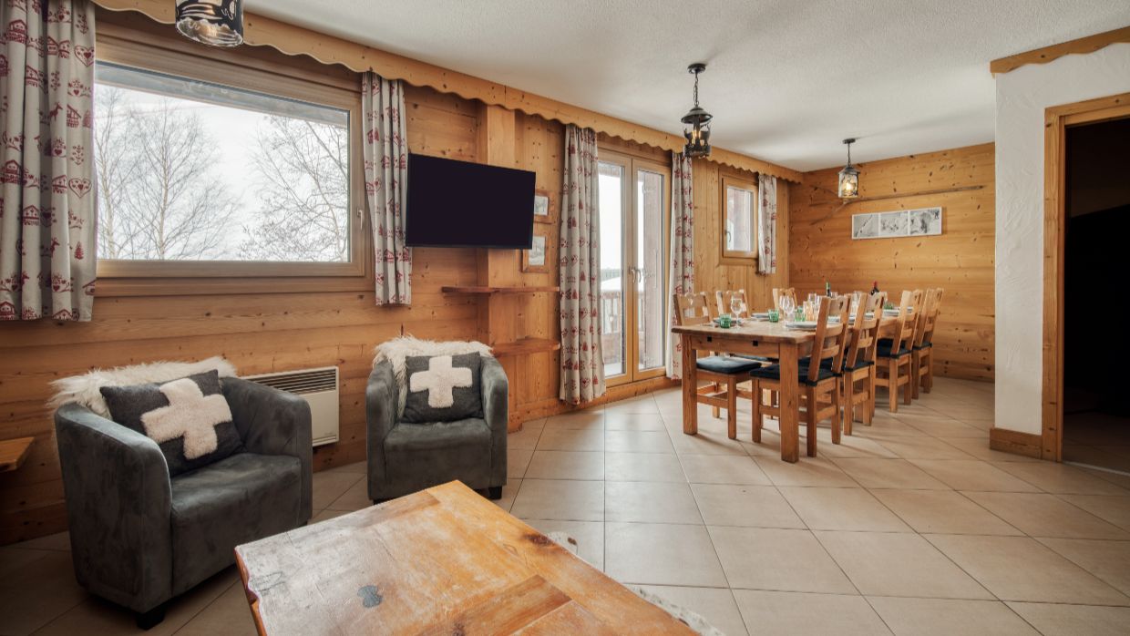 Luxury-Ski-Chalet-Tigne-Chalet Armoise-OSC-Dining room.jpg