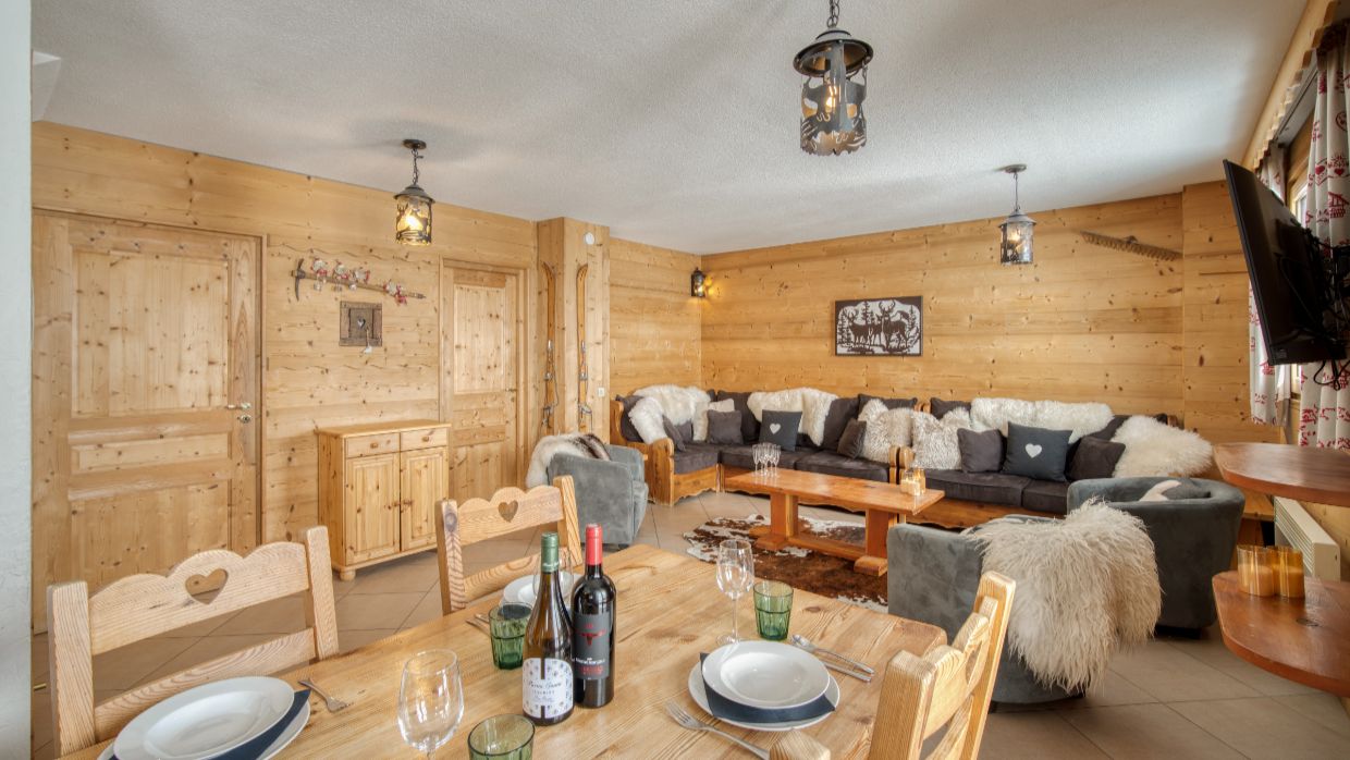 Luxury-Ski-Chalet-Tigne-Chalet Armoise-OSC-Lounge (3).jpg