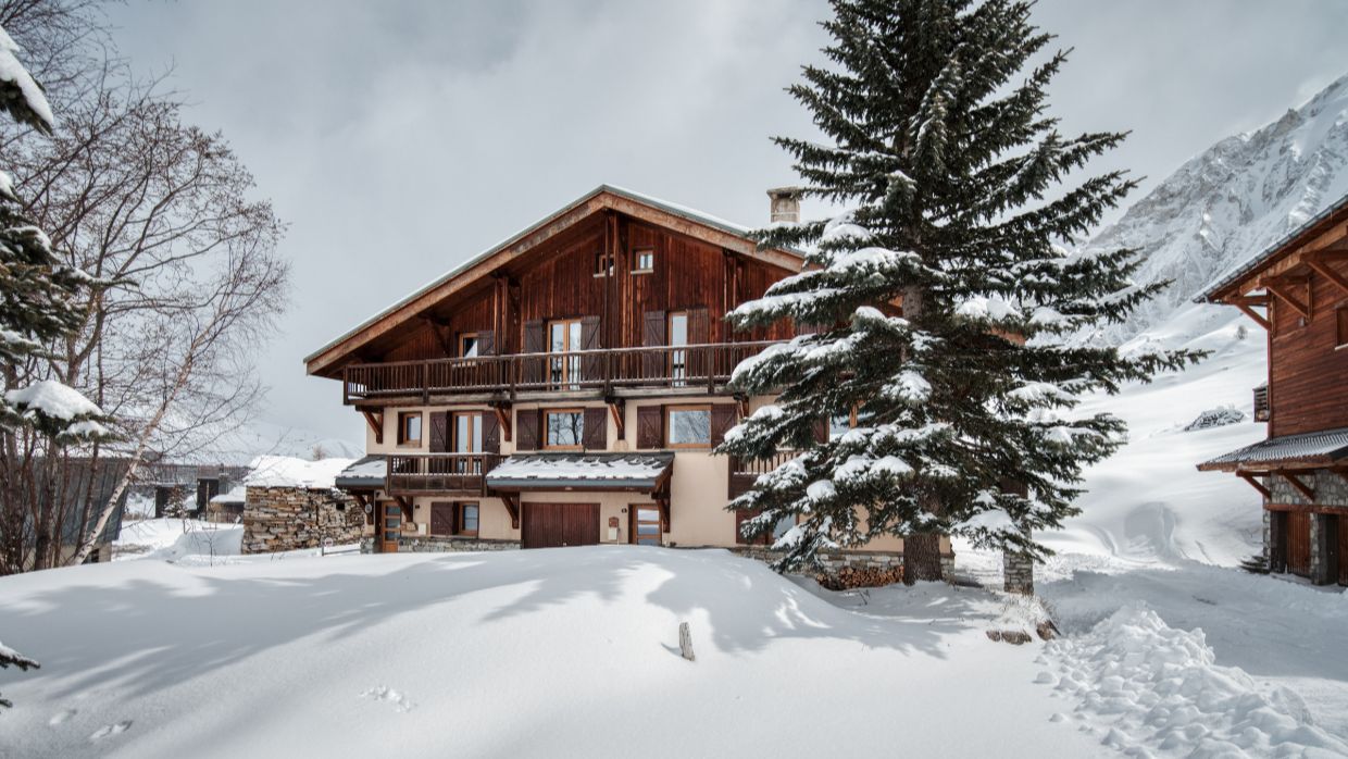 Luxury-Ski-Chalet-Tigne-Chalet Armoise-OSC- Chalet.jpg