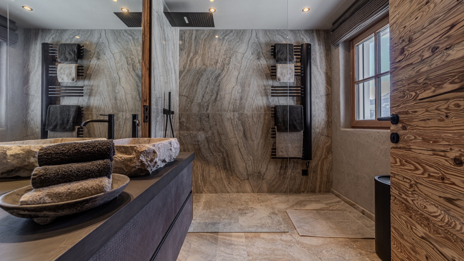 Luxury-Ski-Chalet-Kitzbuhel-Chalet-Summit-Oxford-Ski-Bathroom.jpg