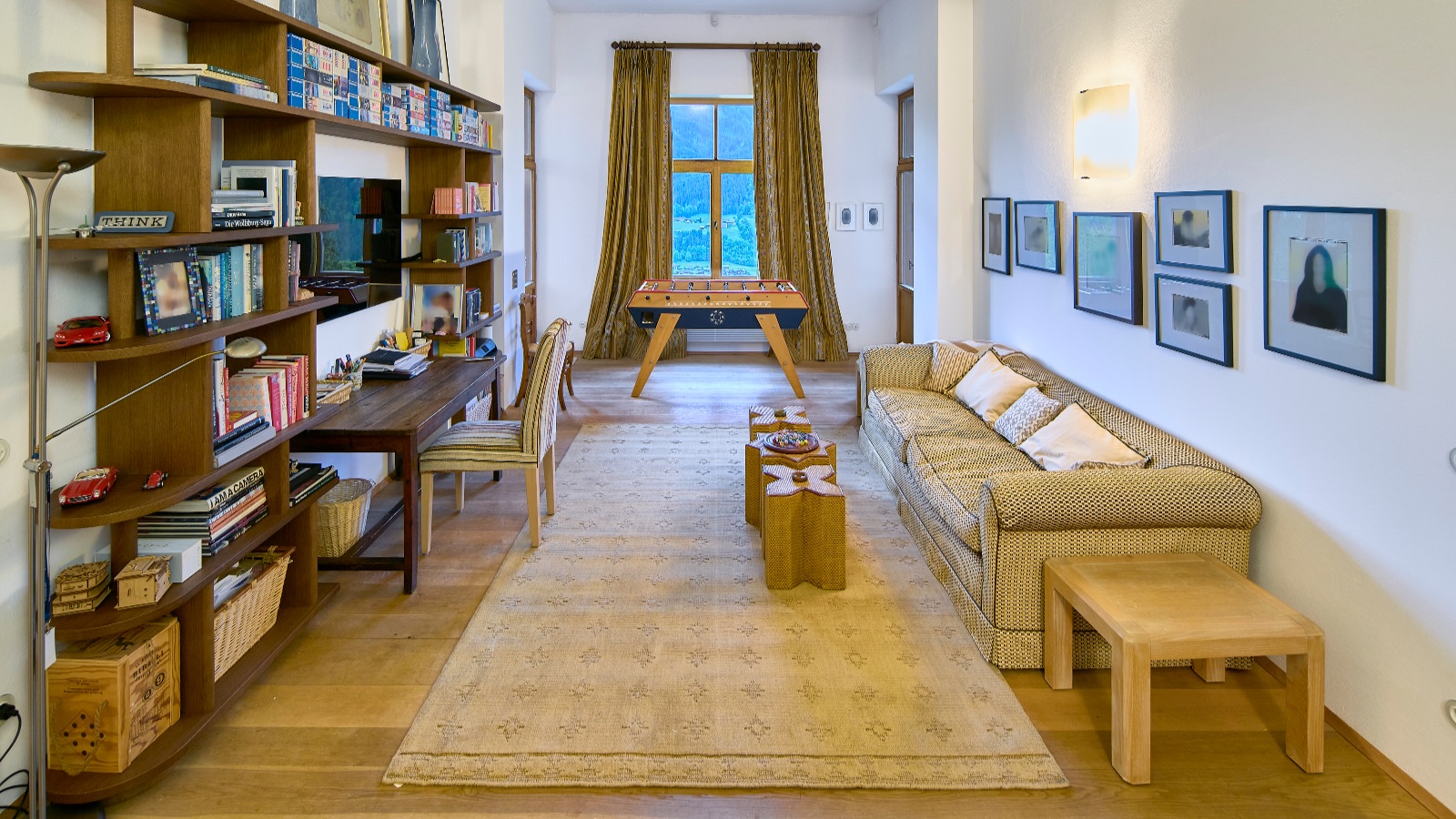 Luxury-Ski-Chalet-Kitzbuhel-Chalet-Bellevue-Oxford-Ski-Lounge2.jpg