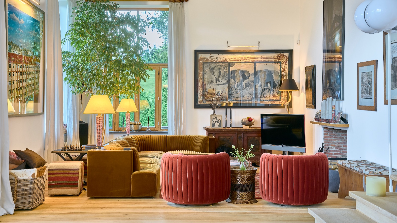 Luxury-Ski-Chalet-Kitzbuhel-Chalet-Bellevue-Oxford-Ski-Lounge3.jpg