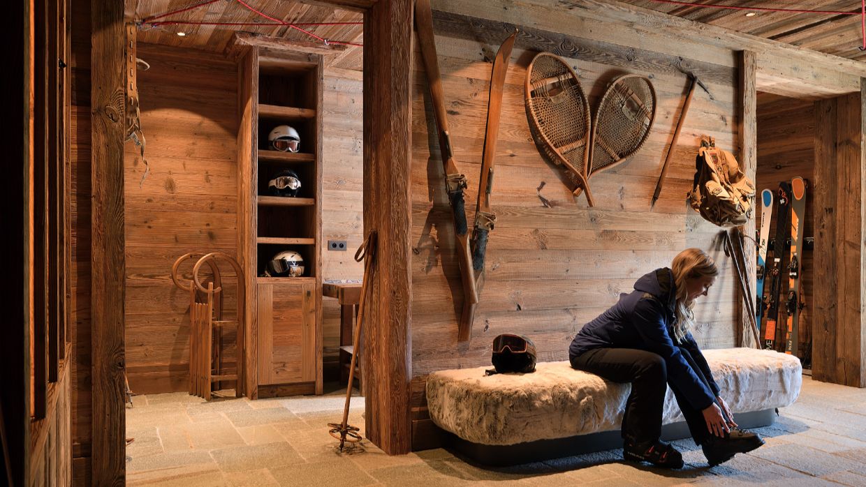Luxury-Ski-Chalet-Meribel-Chalet Cristal-OSC-Ski.jpg (1)