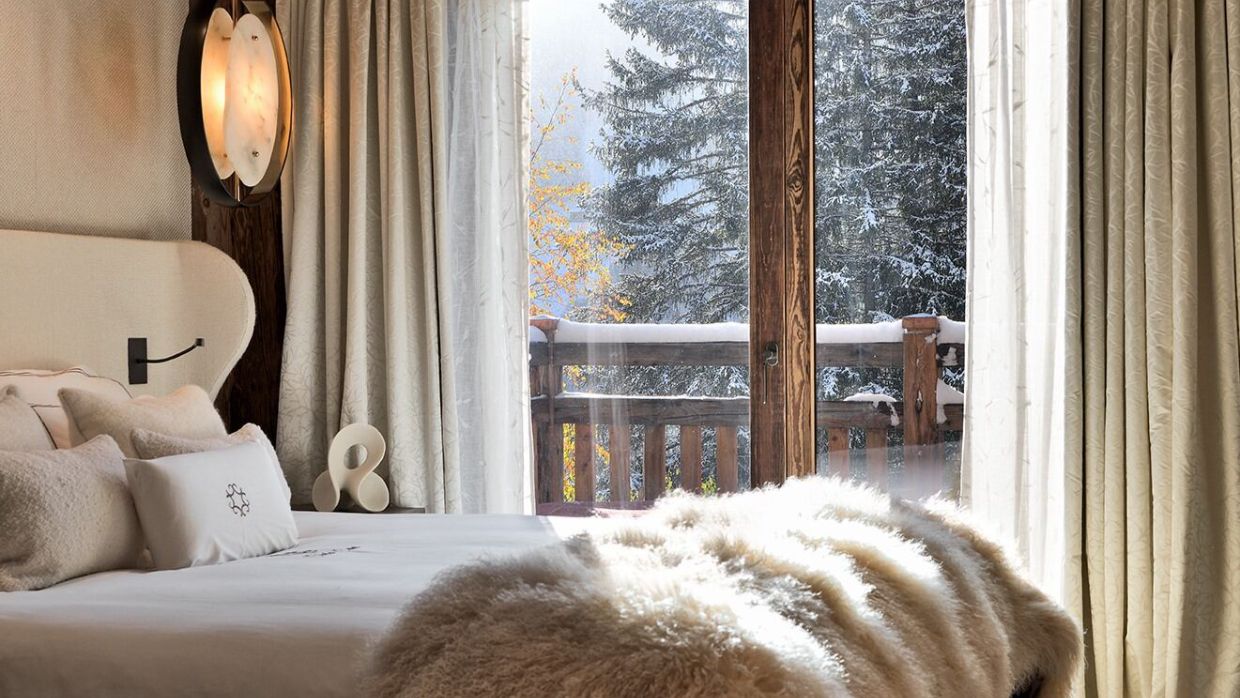 Luxury-Ski-Chalet-Meribel-Chalet Cristal-OSC - Bedroom.jpg