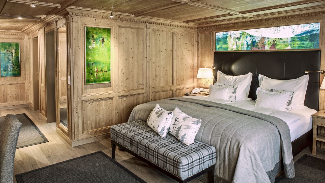 Luxury-Ski-Hotel-Oberlech-Burg Vital-OSC-Double room.jpg