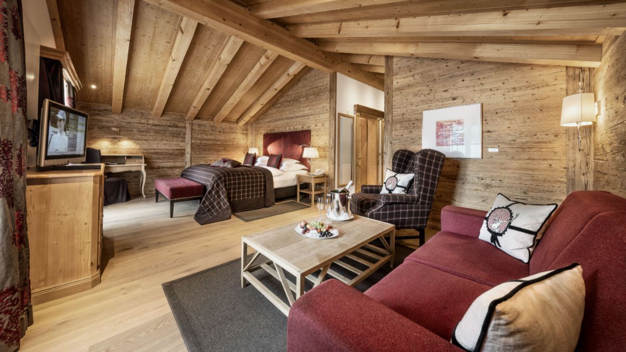 Luxury-Ski-Hotel-Oberlech-Burg Vital-OSC-Landhaus-Suite-Deluxe.JPG