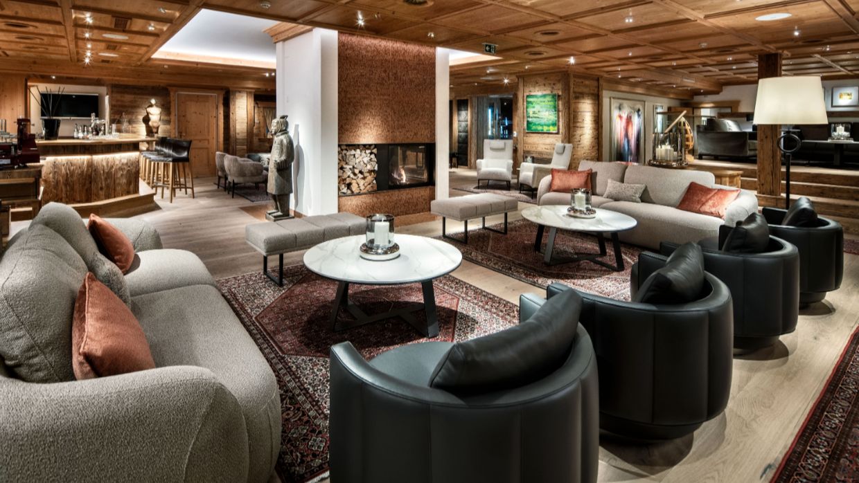 Luxury-Ski-Hotel-Oberlech-Burg Vital-OSC-Lobby-Lounges.jpg