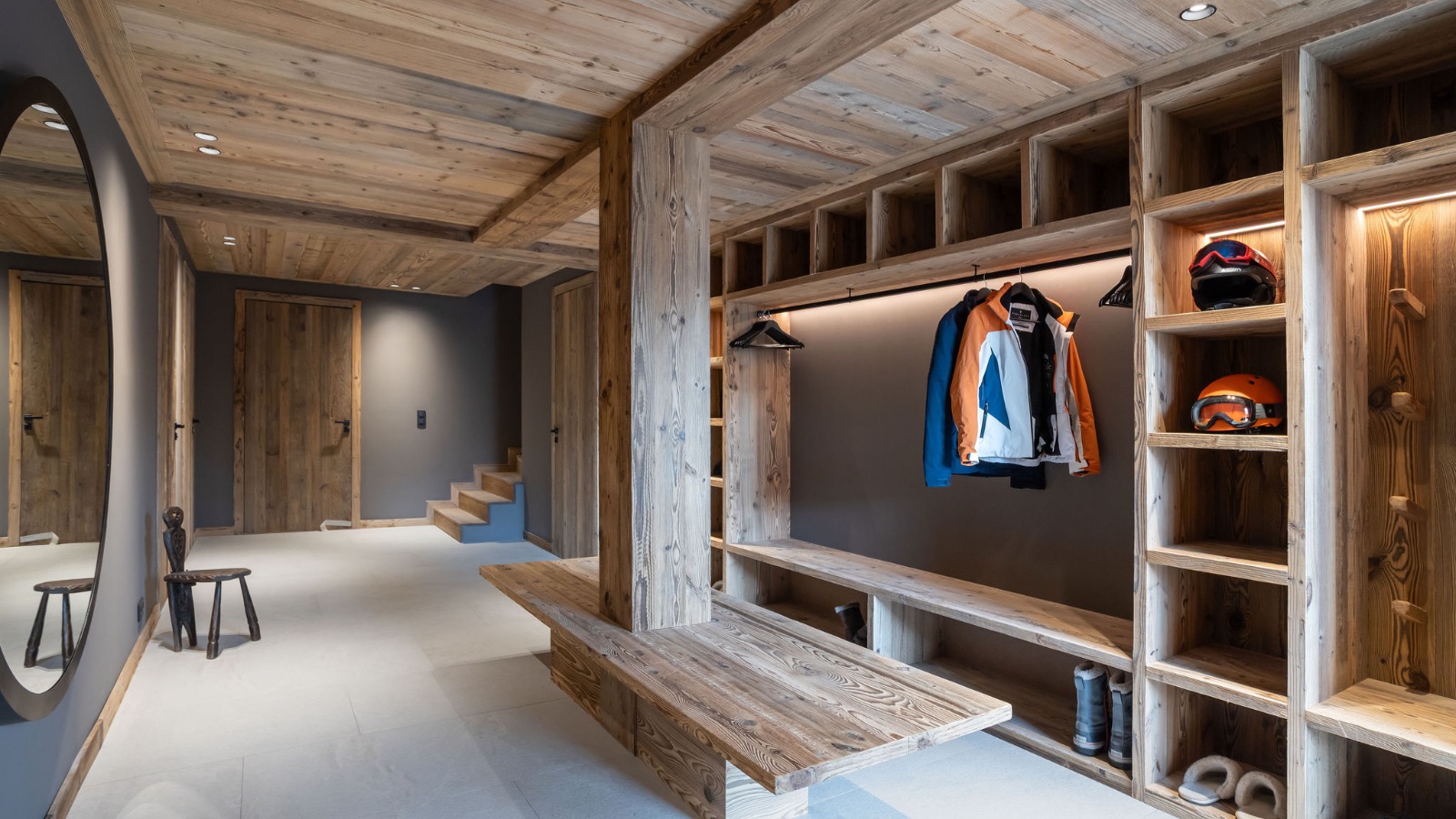 Luxury-Ski-Chalet-St-Martin-De-Belleville-Lenafaju-Oxford-Ski-Ski-Room.jpg