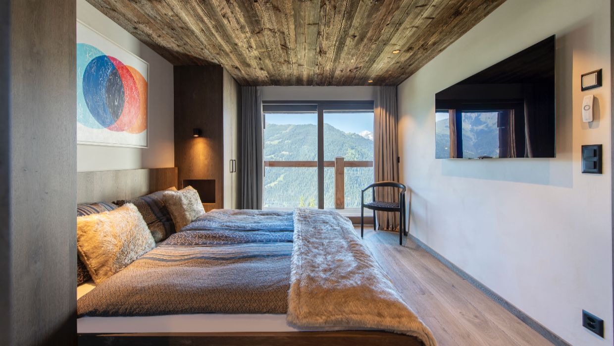 Luxury-Ski-Chalet-Verbier-Apartment Stefano-OSC-Bedroom (2).jpeg