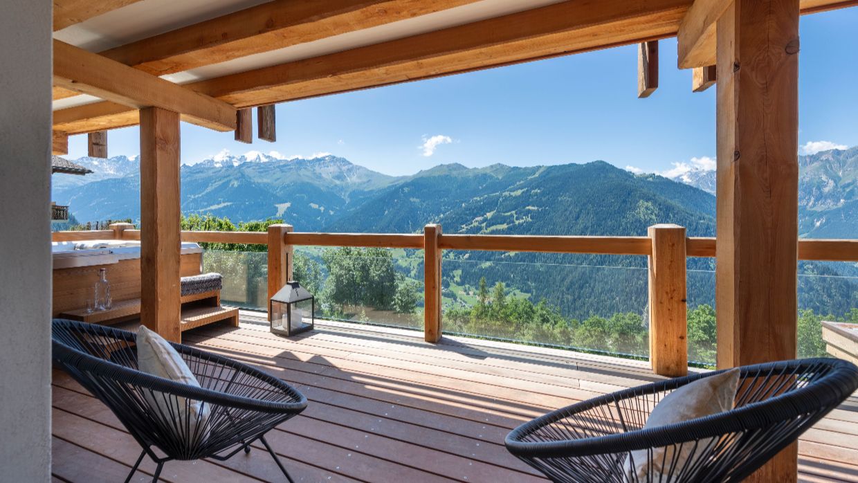 Luxury-Ski-Chalet-Verbier-Apartment Stefano-OSC-Balcony (2).jpeg