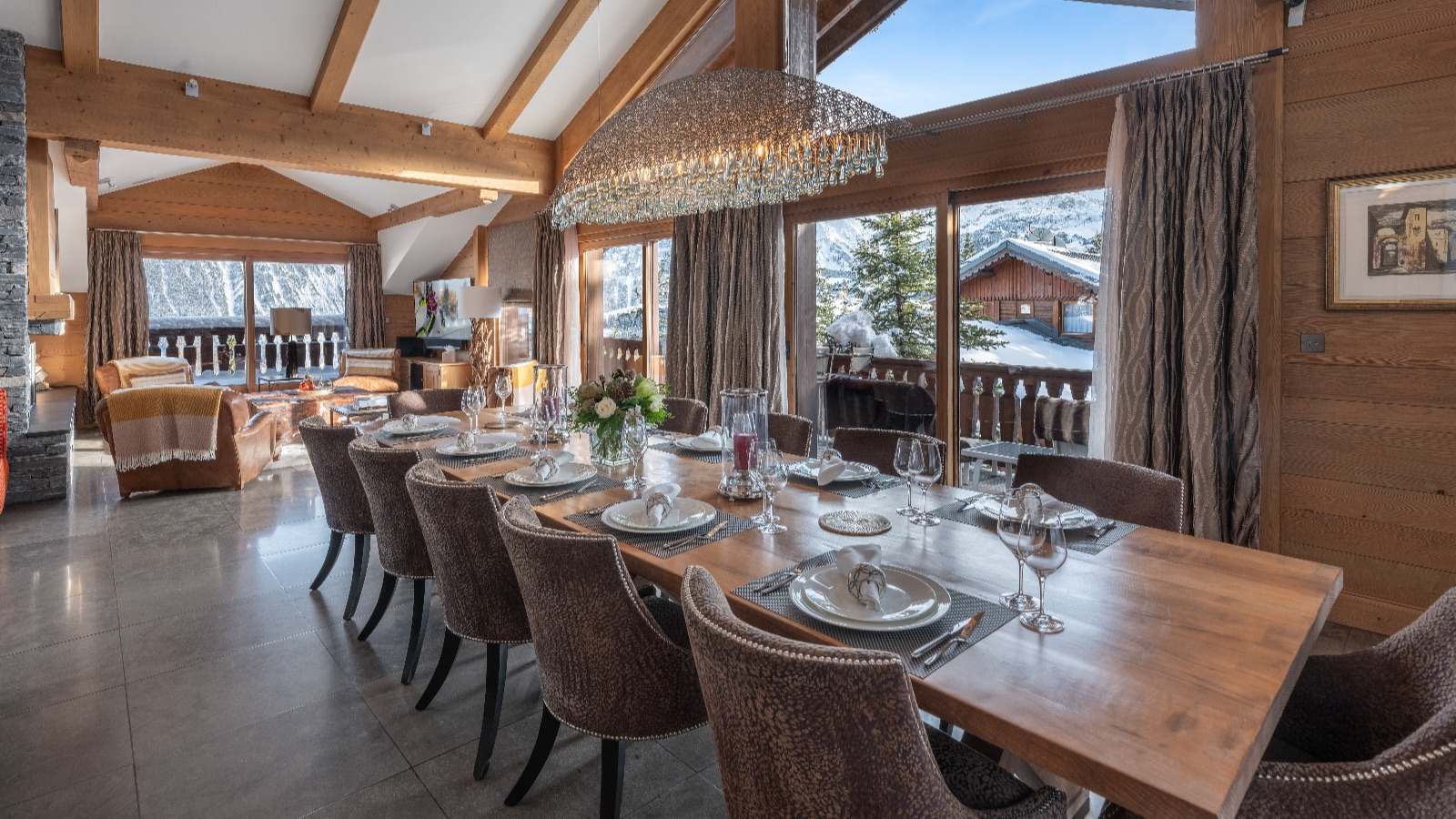 Luxury-Ski-Chalet-Courchevel-1850-Chalet-Le-Blanchot-Oxford-Ski-Dining.jpg