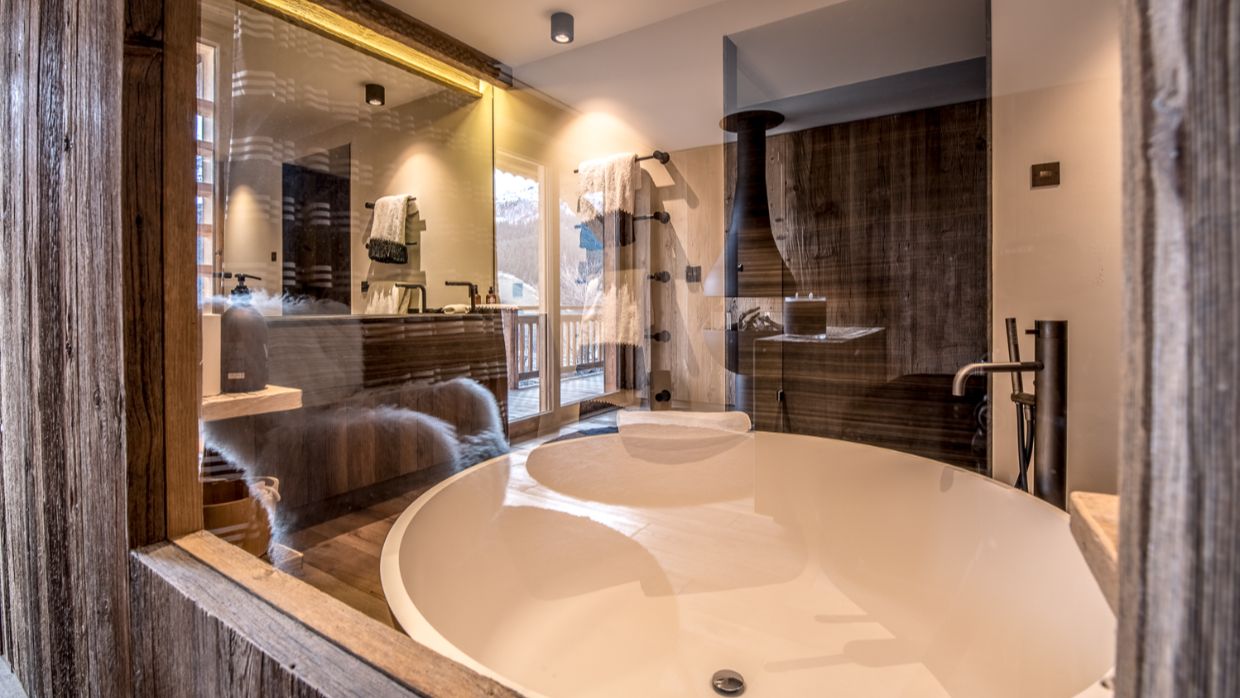 Luxury-Ski-Chalet-Meribel-Chalet Himalaya-OSC- Bathroom (5).jpg