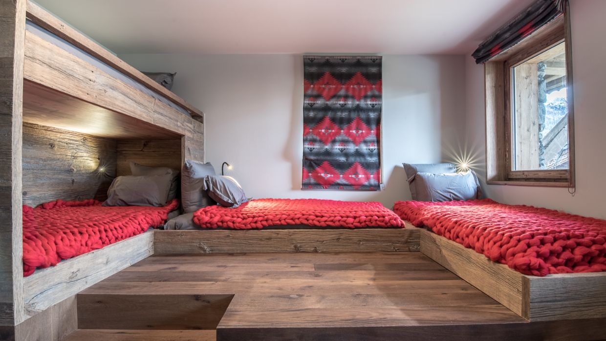 Luxury-Ski-Chalet-Meribel-Chalet Himalaya-OSC- Bunk (2).jpg