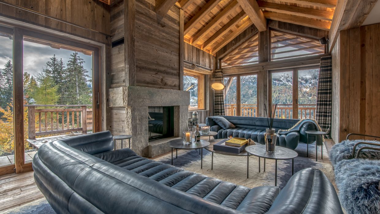 Luxury-Ski-Chalet-Meribel-Chalet Himalaya-OSC- Lounge (2).jpg