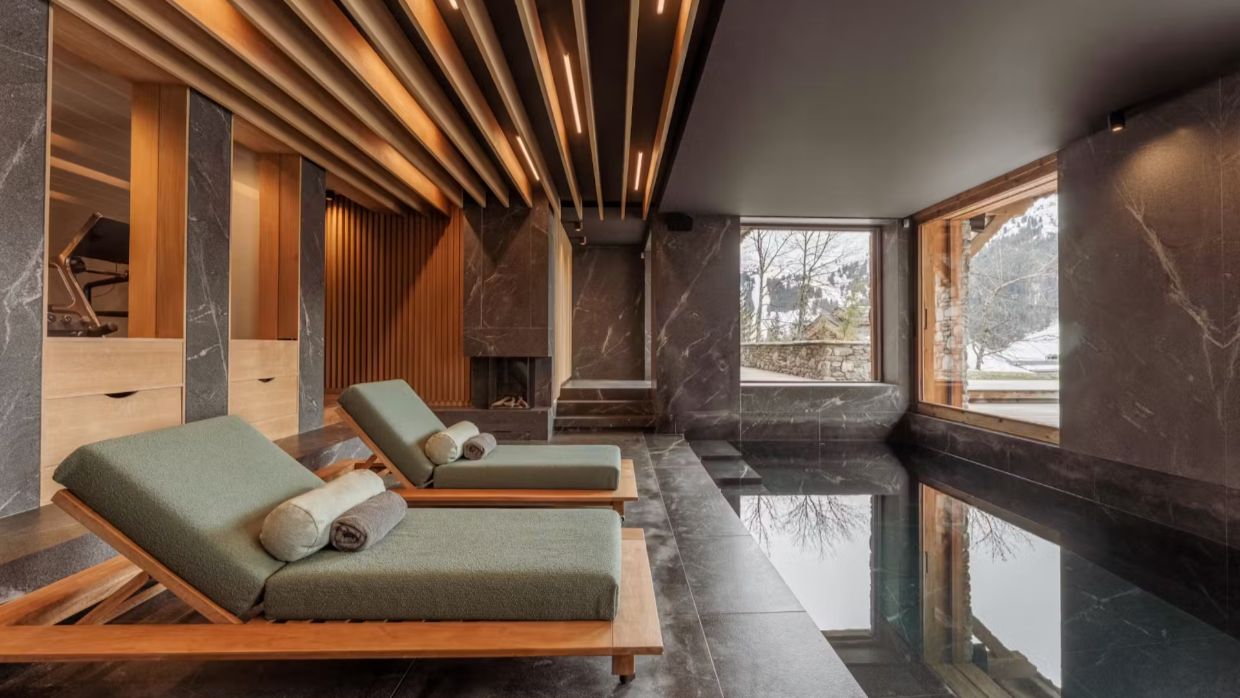 Luxury-Ski-Chalet-Meribel-Chalet Himalaya-OSC- Pool (3).jpg
