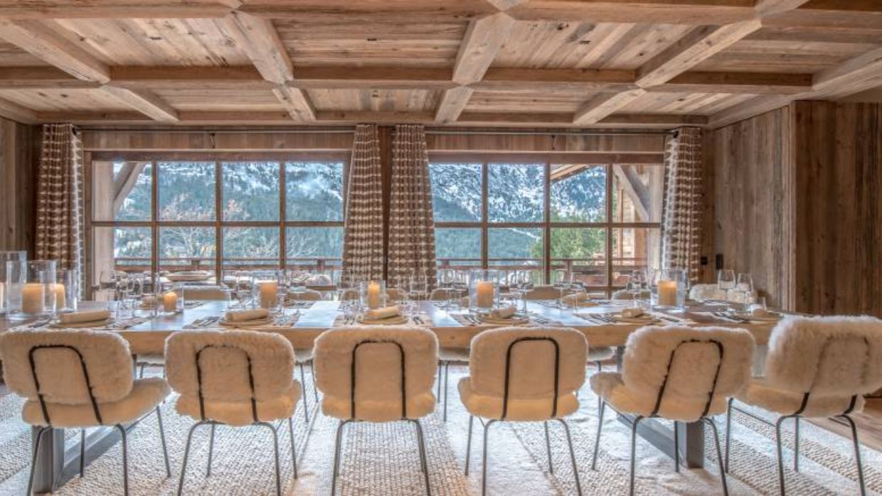 Luxury-Ski-Chalet-Meribel-Chalet Himalaya-OSC-Dining.jpg