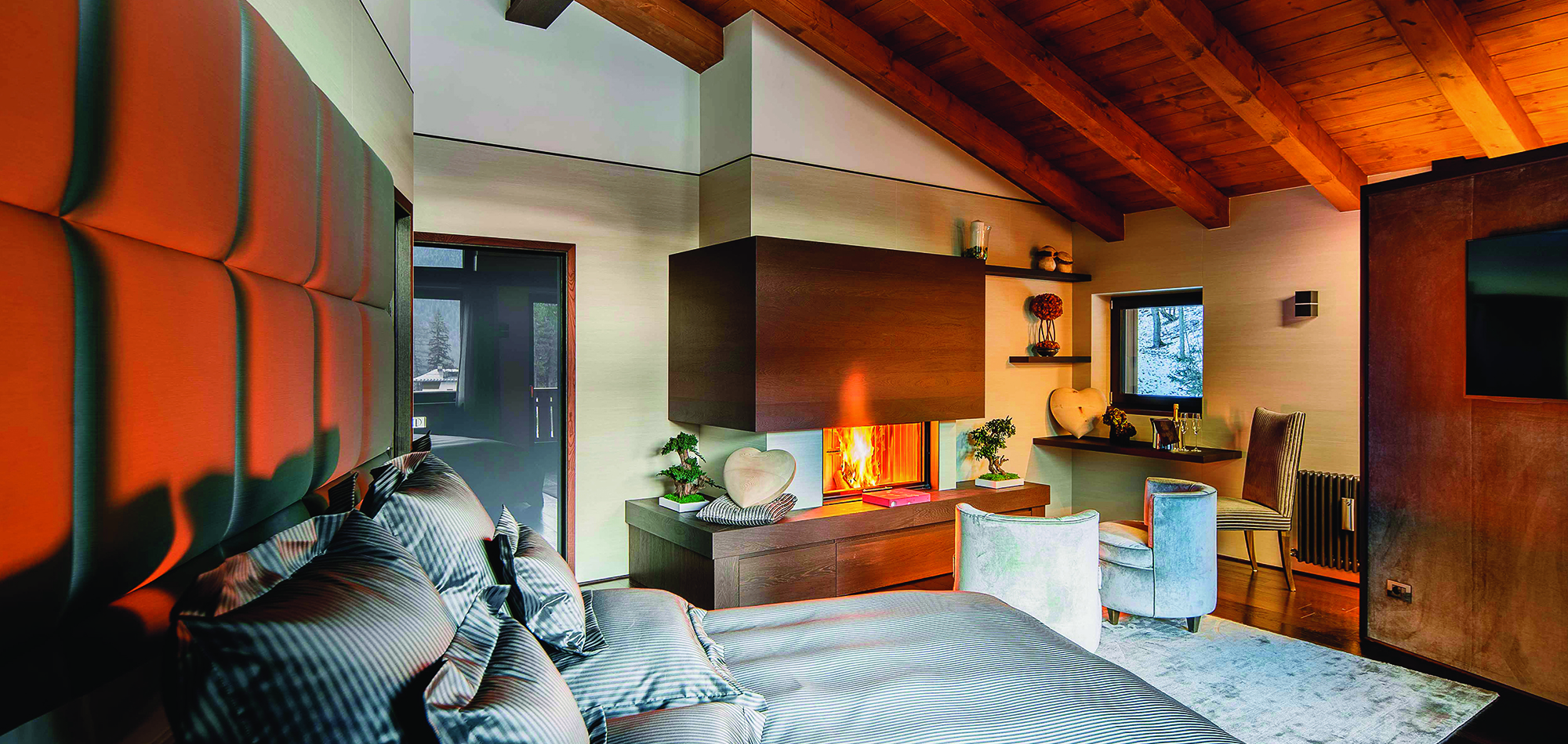 chalet_perla_cortina_italy_luxury_master_suite_2.jpg
