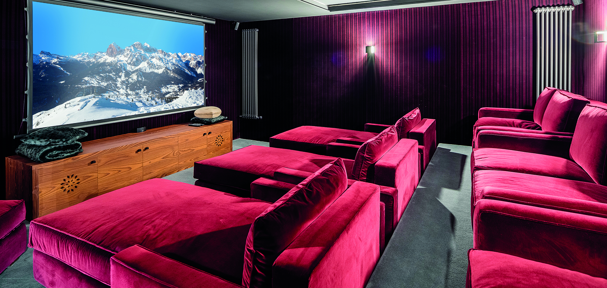 chalet_perla_cortina_italy_luxury_cinema.jpg