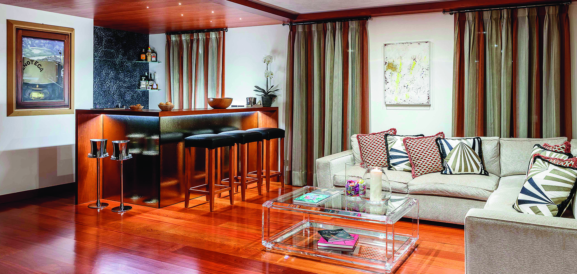 25-Living room.jpg