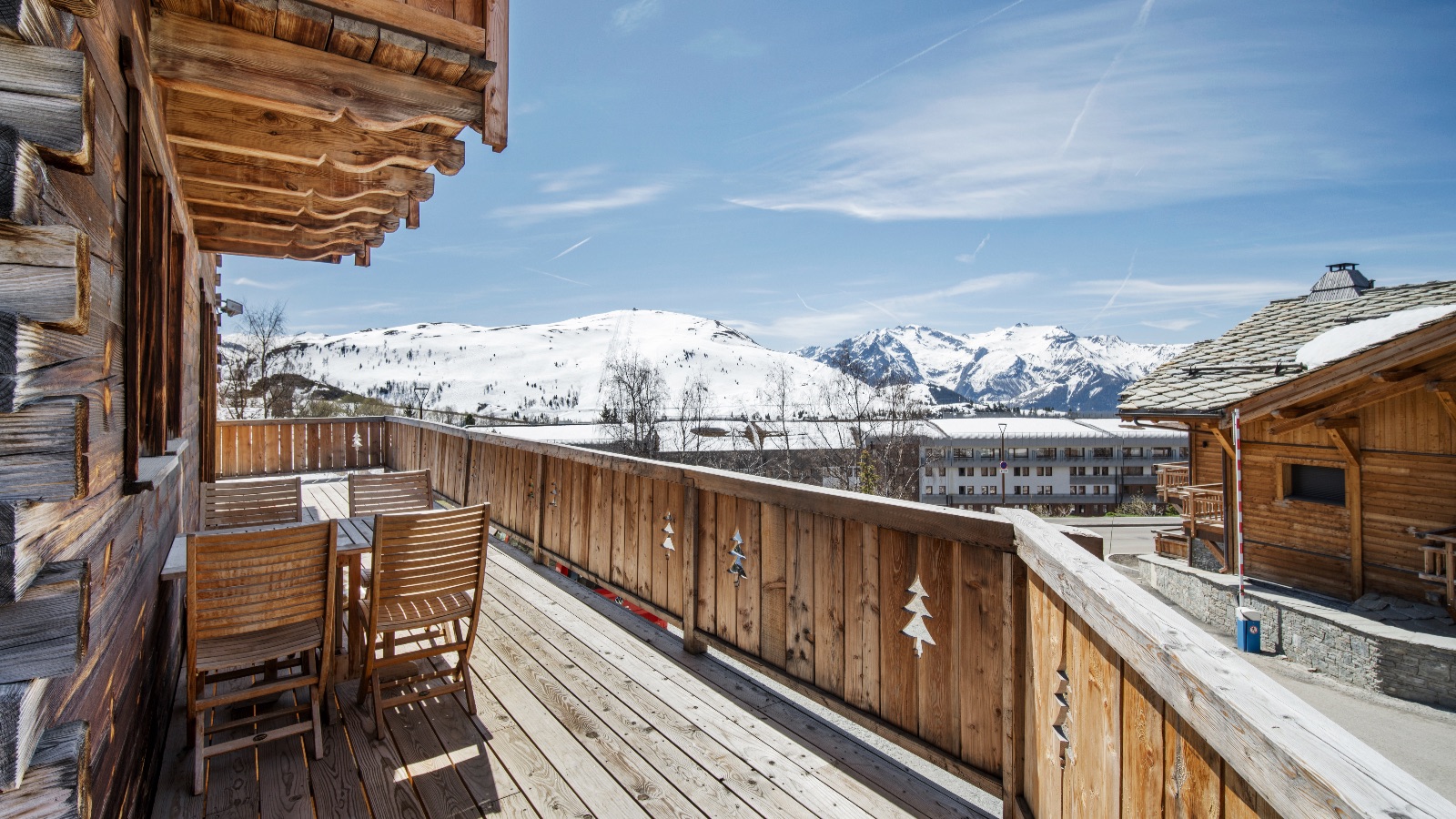 Luxury-Ski-Chalet-Alpe-d-Huez-Chalet-Melusine-Oxford-Ski-Exterior.jpg