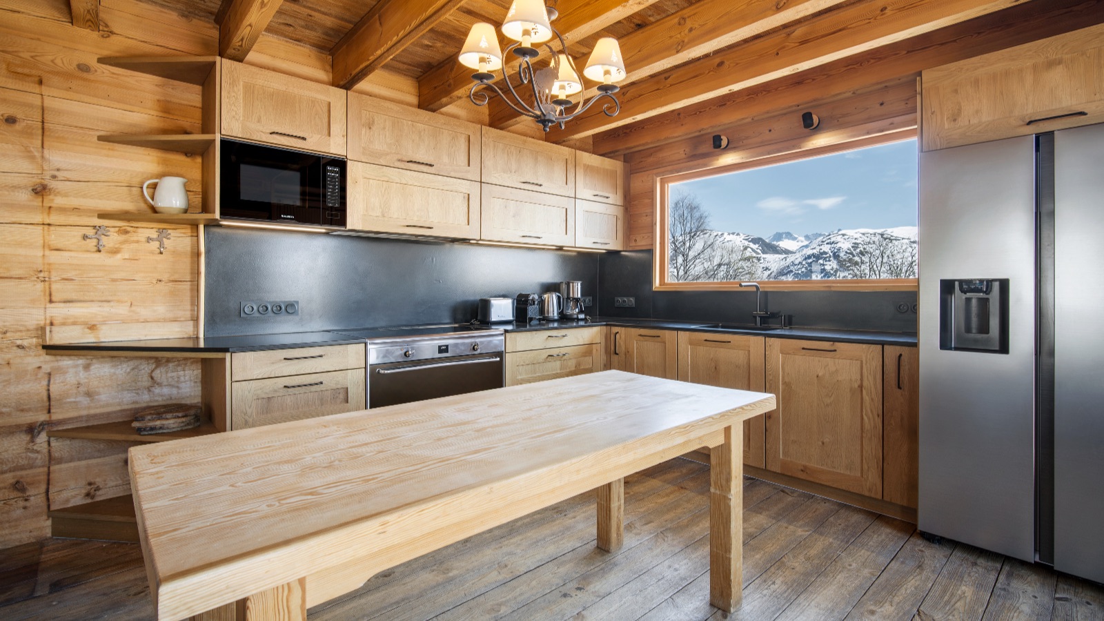 Luxury-Ski-Chalet-Alpe-d-Huez-Chalet-Melusine-Oxford-Ski-Kitchen.jpg