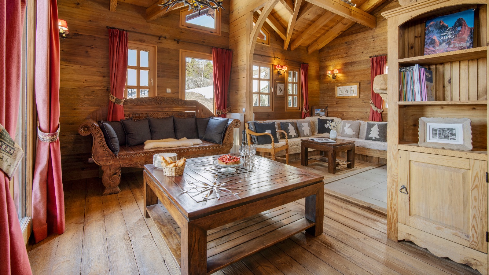 Luxury-Ski-Chalet-Alpe-d-Huez-Chalet-Melusine-Oxford-Ski-Lounge3.jpg