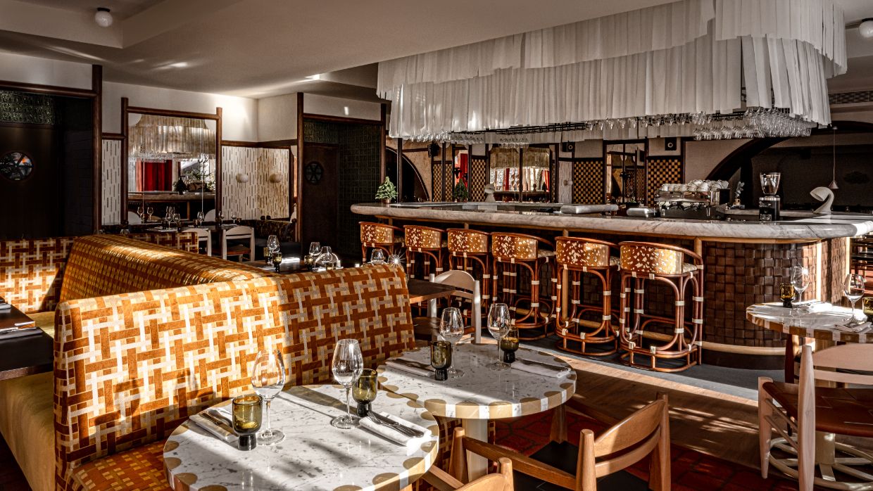 Luxury-Ski-Hotel-Val d'Isere-Experimental-Chalet-OSC -Bar.jpg
