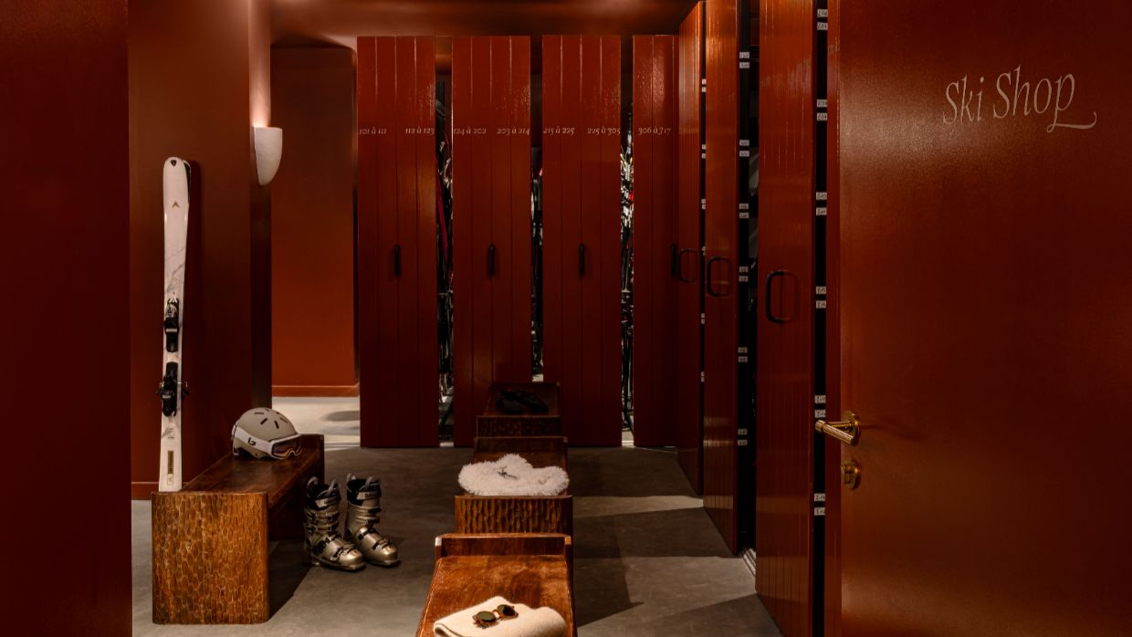 Luxury-Ski-Hotel-Val d'Isere-Experimental-Chalet-OSC - Bootroom.jpg