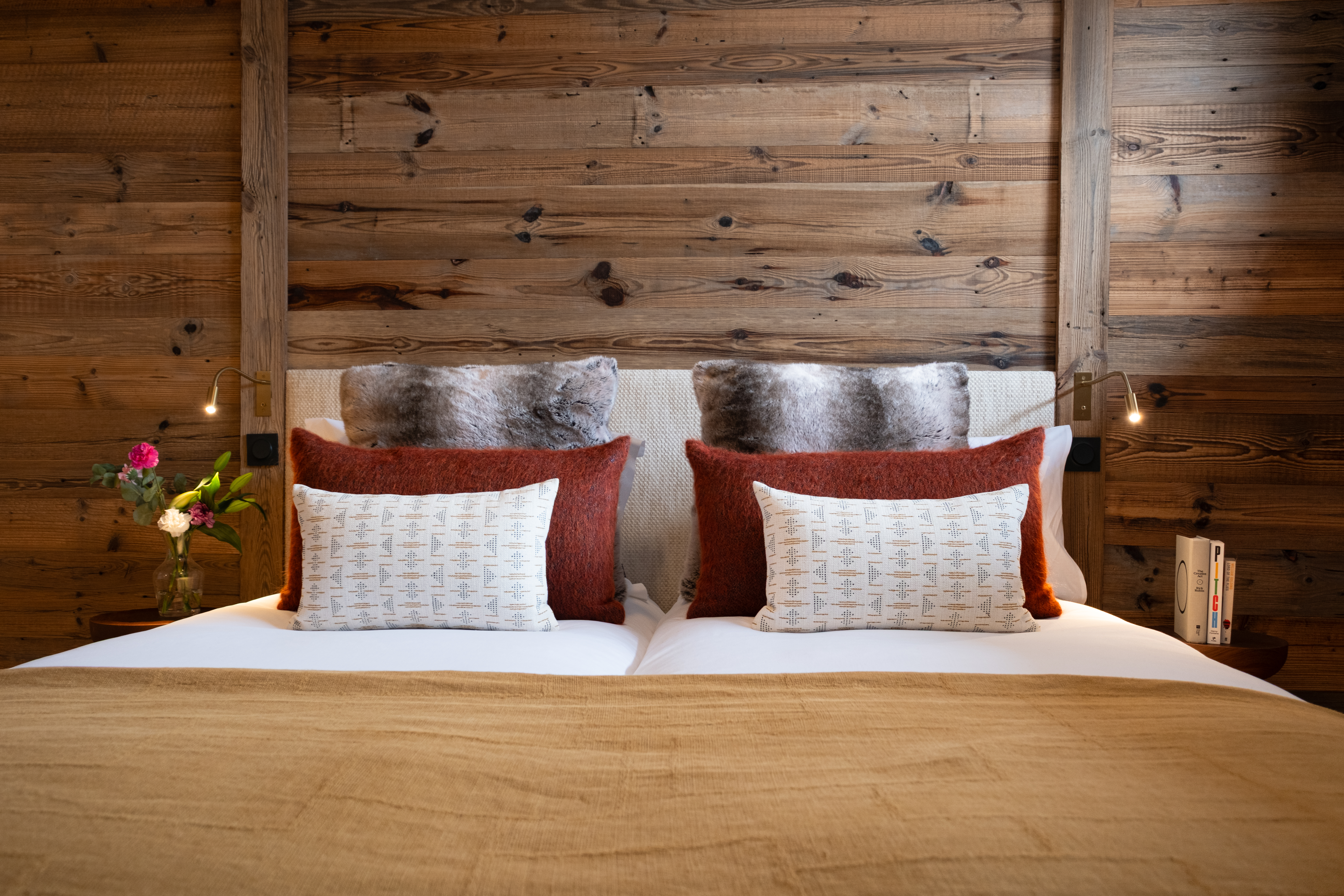 Luxury-Ski-Chalet - Meribel-Chalet Elegie-OSC-Bedroom (11).jpg