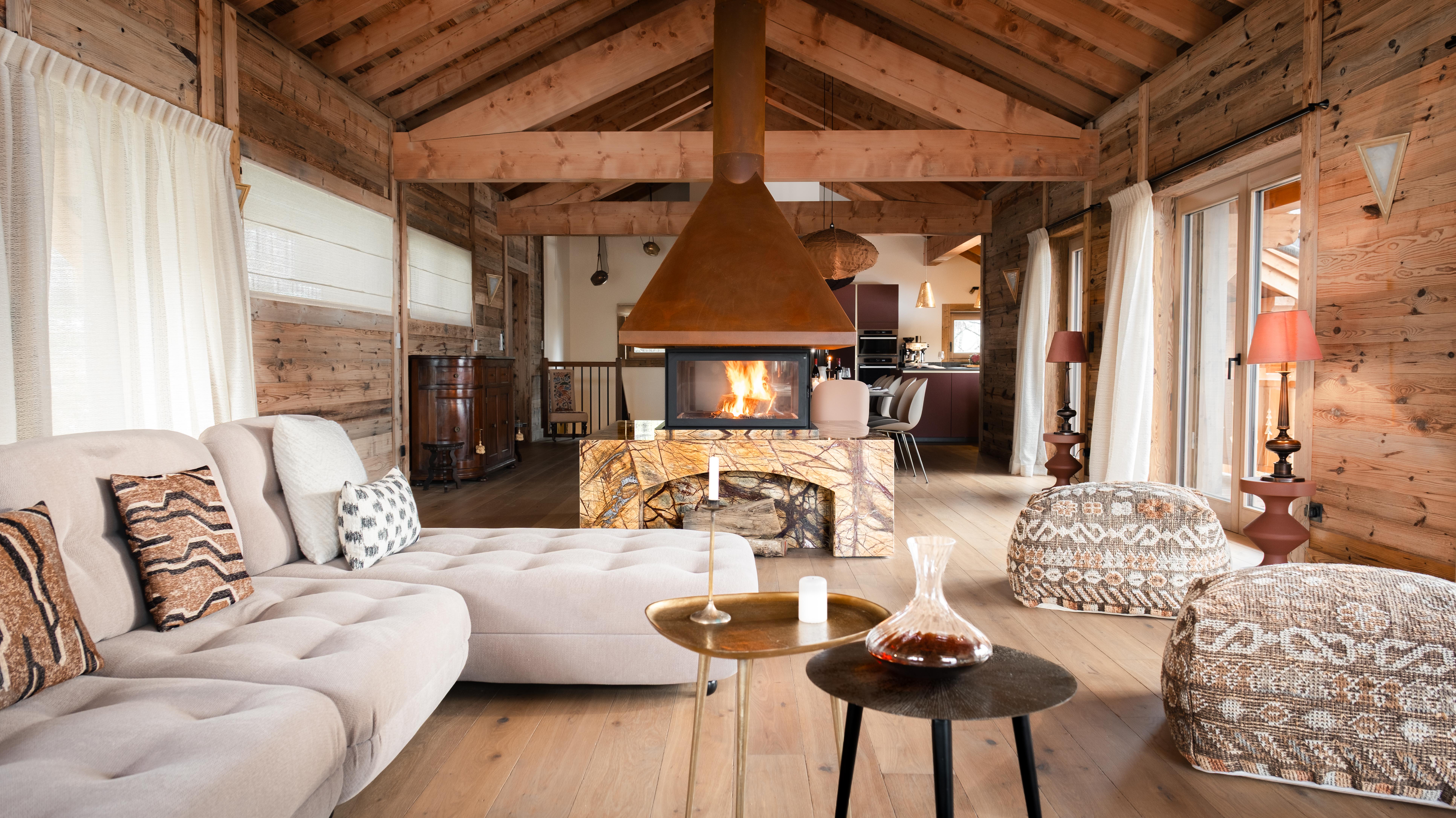 Luxury-Ski-Chalet - Meribel-Chalet Elegie-OSC-Lounge (4).jpg