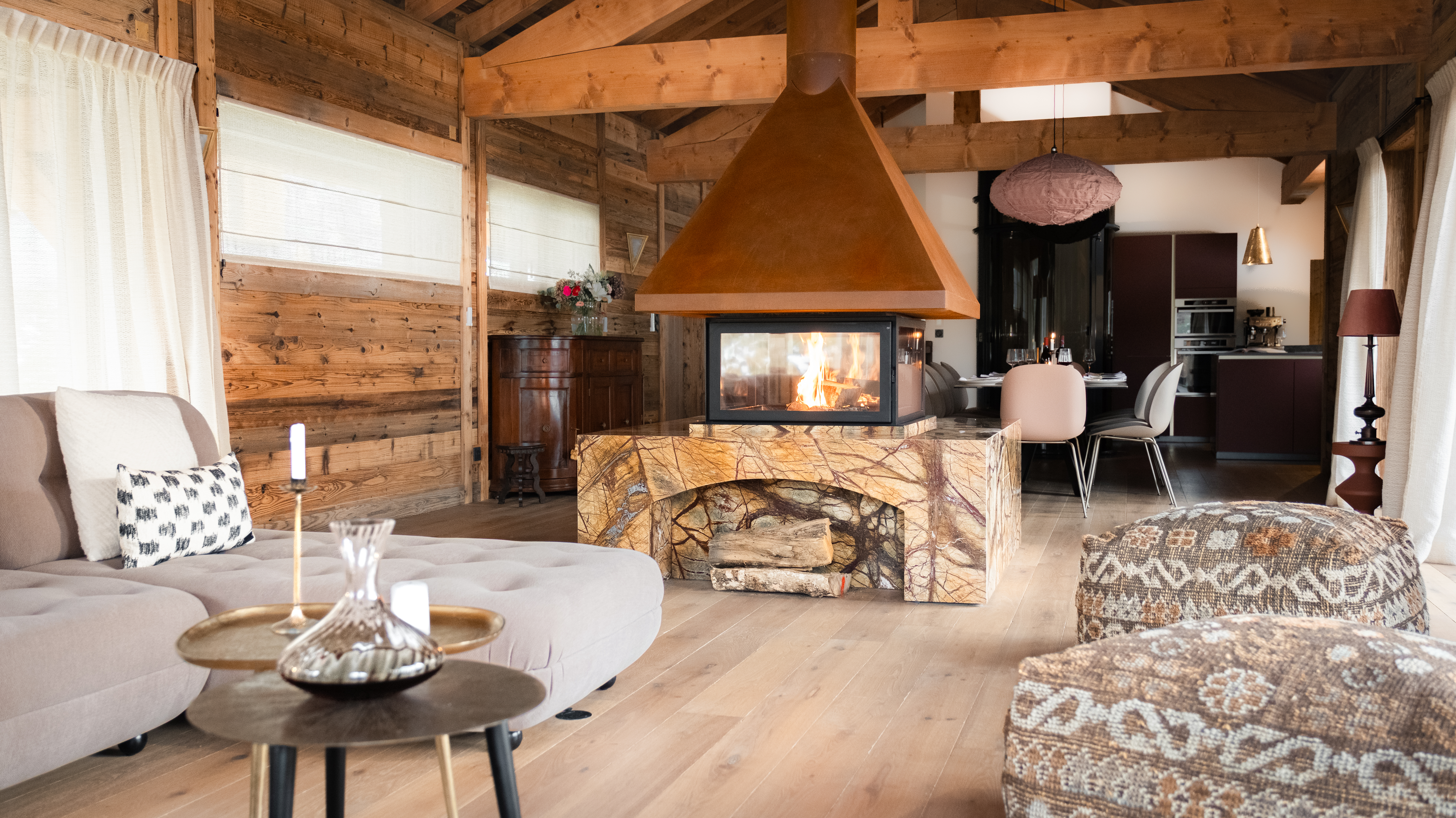 Luxury-Ski-Chalet - Meribel-Chalet Elegie-OSC-Lounge (5).jpg