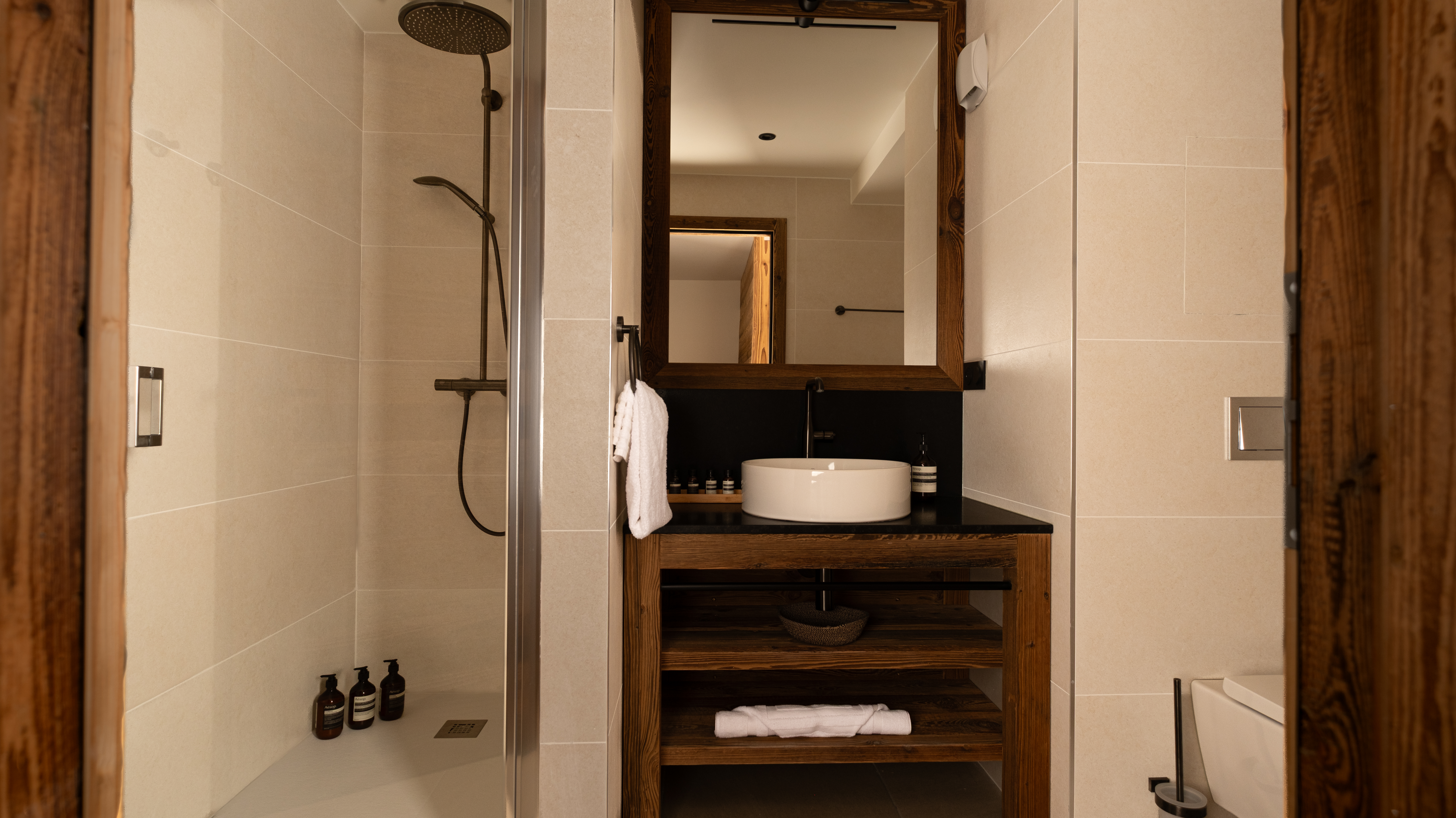 Luxury-Ski-Chalet - Meribel-Chalet Elegie-OSC-Bathroom (5).jpg