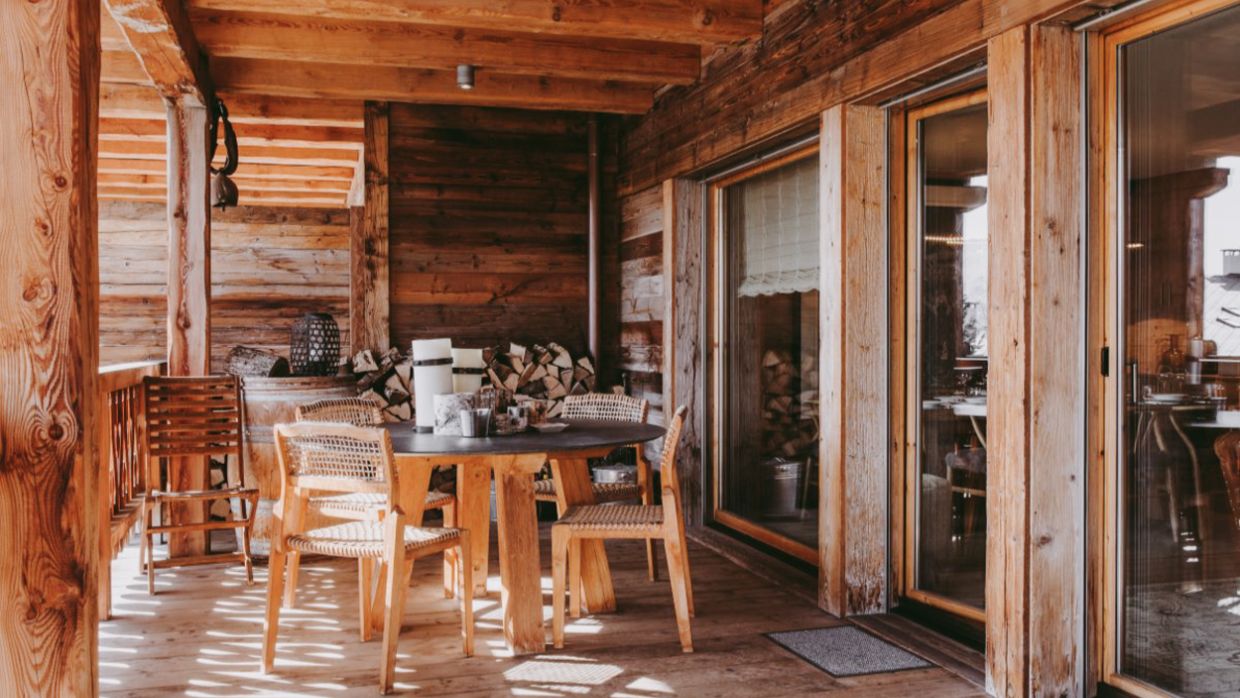 Luxury-Ski-Chalet-Verbier-Chalet Valentine-OSC-Outside dining.jpg