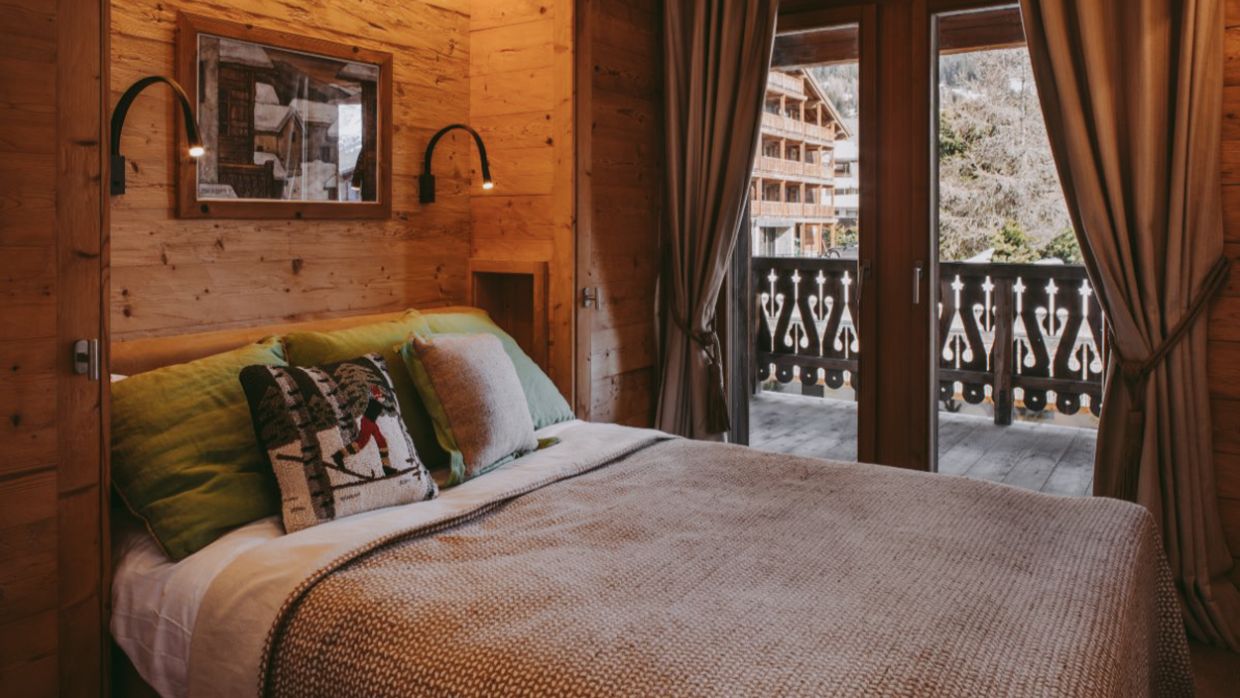 Luxury-Ski-Chalet-Verbier-Chalet Valentine-OSC- Bedroom.jpg