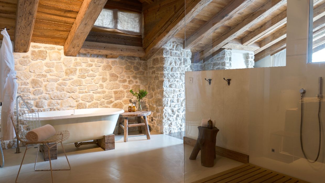 Luxury-Ski-Chalet-Verbier-Chalet 1936-OSC- Bathroom (3).jpg