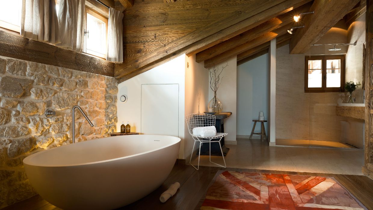 Luxury-Ski-Chalet-Verbier-Chalet 1936-OSC- Bathroom (10).jpg