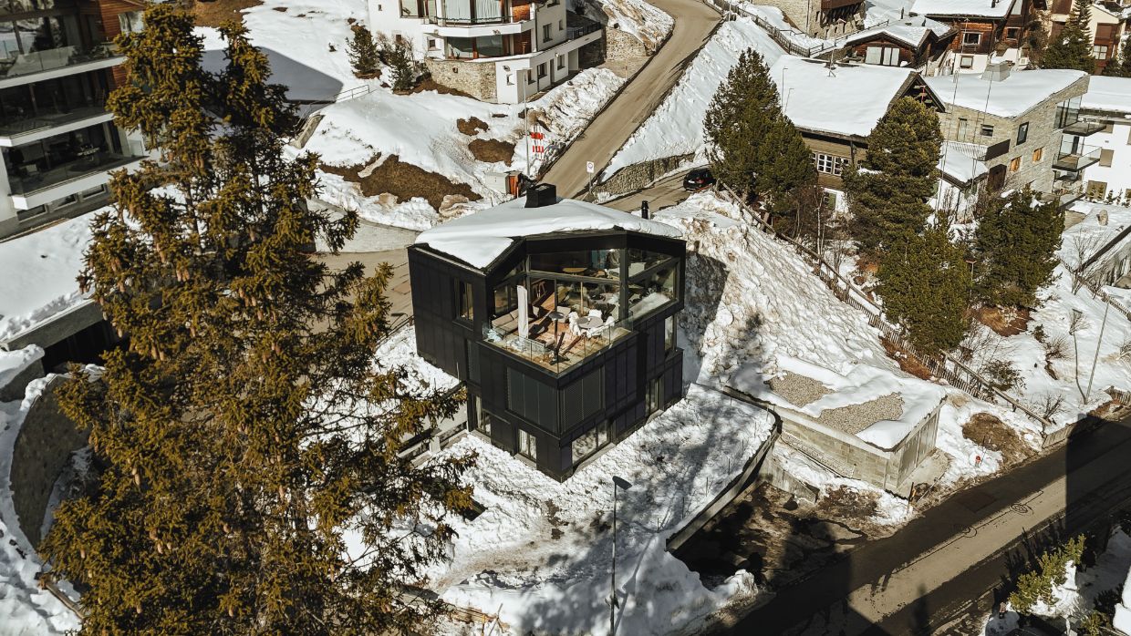 Luxury-Ski-Chalet-StMoritz-VillaVolt-OSC- Chalet (4).jpg