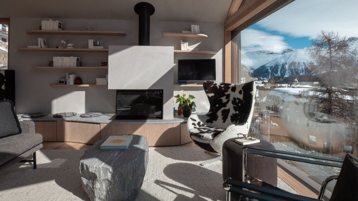 Luxury-Ski-Chalet-StMoritz-VillaVolt-OSC- Lounge (1).jpg