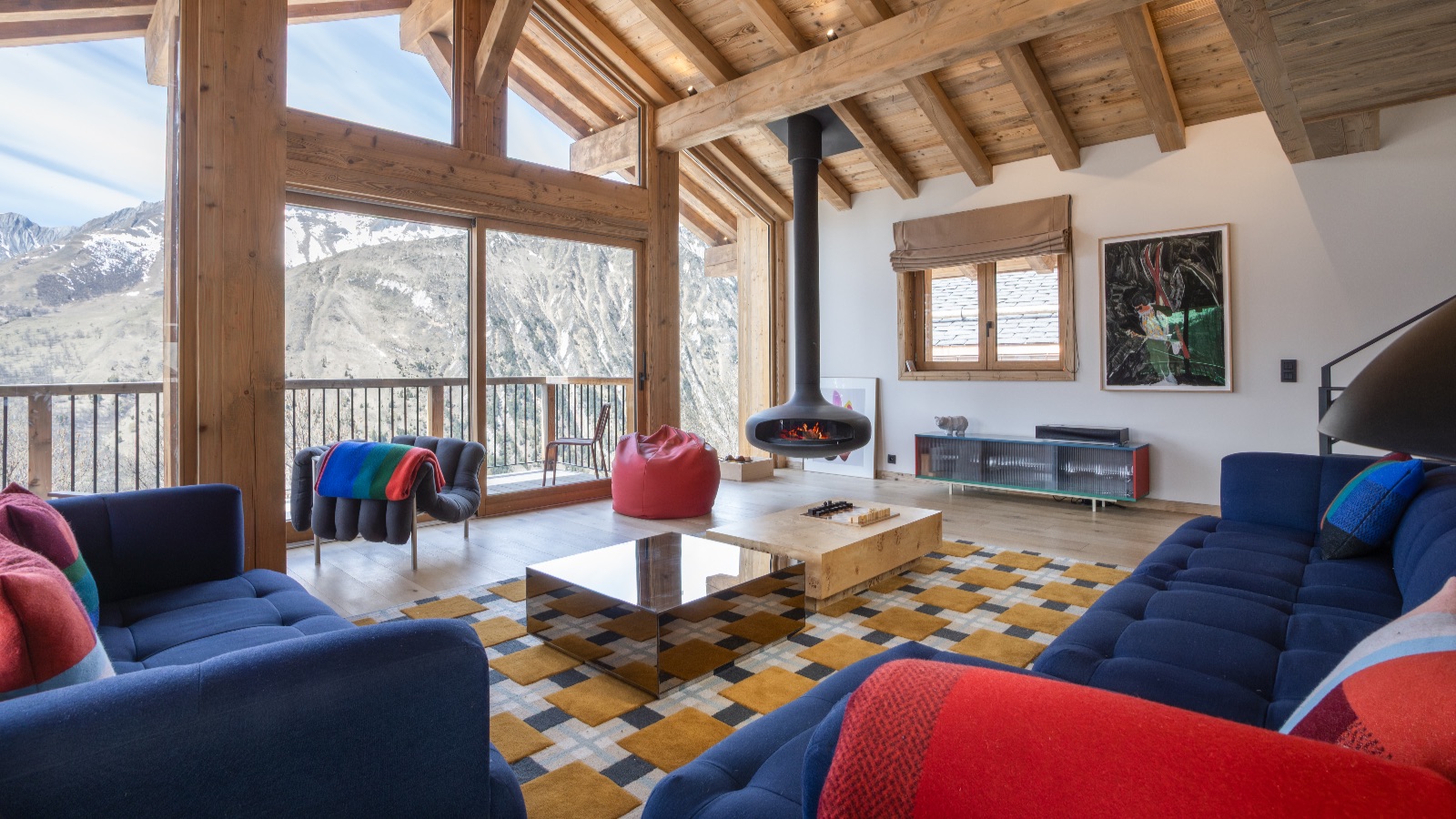 Luxury-Ski-Chalet-St-Martin-De-Belleville-Chalet-Aurea-Oxford-Ski-Lounge.jpg